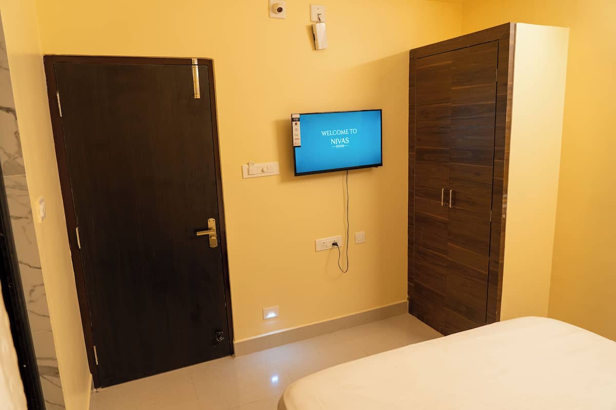 经典客房 | 办公桌、笔记本电脑工作区、免费 WiFi