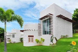 Suíte, vista para a montanha | Escrivaninha, Wi-Fi de cortesia