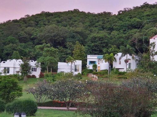 The Buda Muaklek Resort