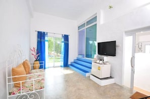 Quarto casal luxo, vista para o jardim | Escrivaninha, Wi-Fi de cortesia