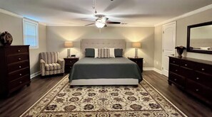 4 habitaciones, tabla de planchar con plancha y wifi gratis