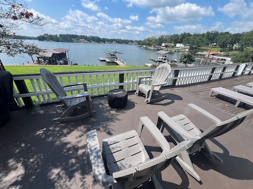 Great Escape on Lake Greenwood SC - comfortable lakefront home beautiful sunsets