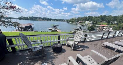 Great Escape on Lake Greenwood SC - comfortable lakefront home beautiful sunsets
