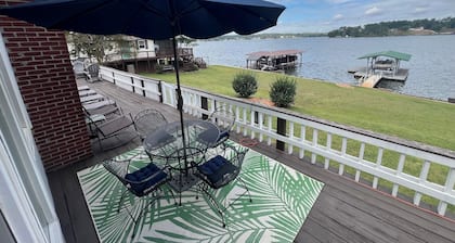 Great Escape on Lake Greenwood SC - comfortable lakefront home beautiful sunsets
