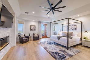 10 Schlafzimmer, Bügeleisen/Bügelbrett, Reisekinderbett, WLAN