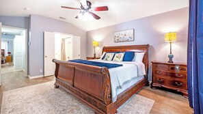 3 bedrooms, iron/ironing board, WiFi, bed sheets