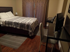 3 bedrooms, iron/ironing board, Internet, bed sheets