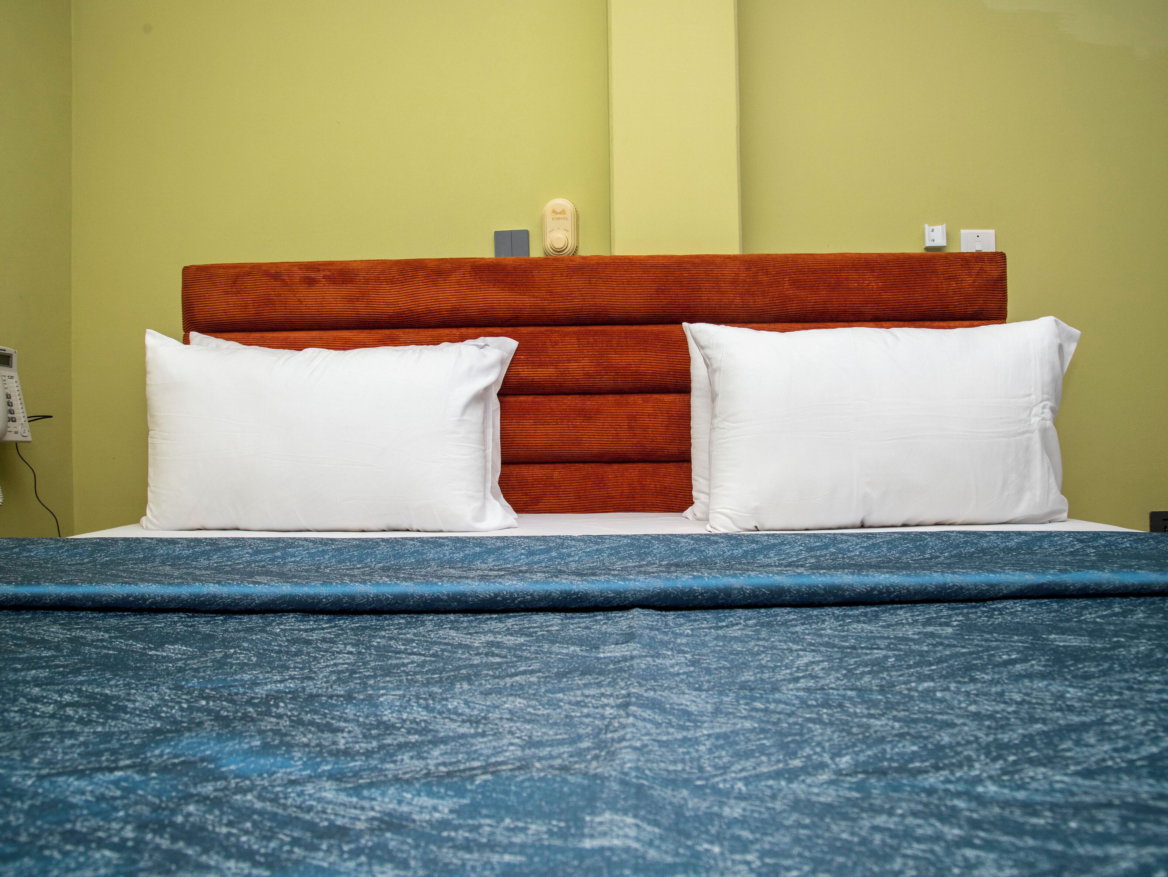 豪華開放式客房, 1 張特大雙人床 | 房內夾萬、書桌、手提電腦工作空間、熨斗/熨衫板