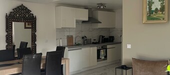 Comfortable, central accommodation