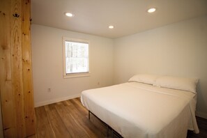 3 habitaciones, cuna de viaje, wifi gratis y ropa de cama 