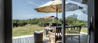 Large bright summerhouse in a tranquil area with sea view and close to the ocean