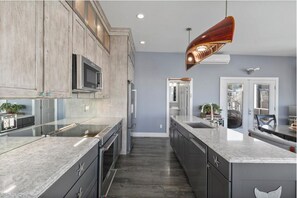 Microwave, oven, stovetop, dishwasher