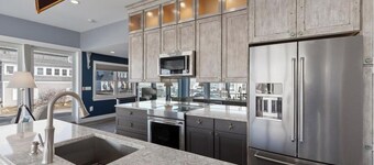 Spacious 6-bedroom house in serene York, Maine, with Central AC