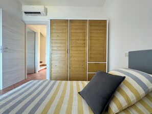 2 bedrooms, WiFi, bed sheets