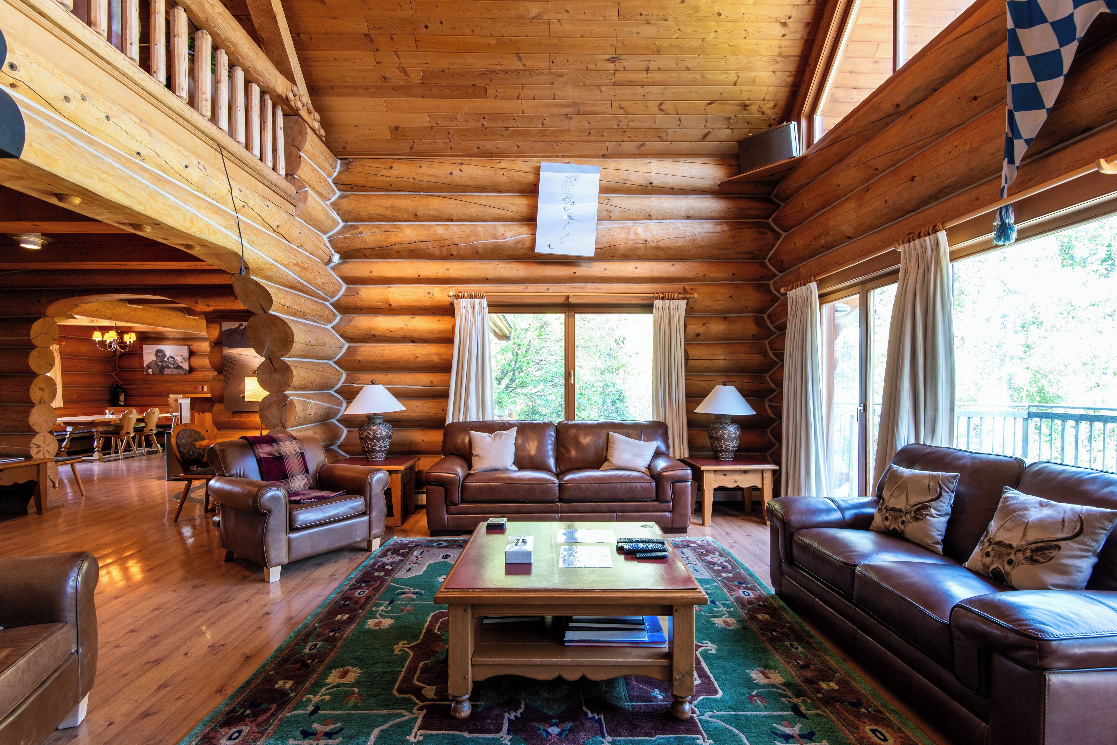 تلفزيون، مدفأة، تنس طاولة