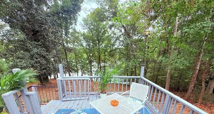 The Palms by the Lake: Your Affordable Lakeside Retreat