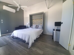 WiFi, bed sheets