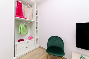 Apartment, Smoking | 1 bedroom