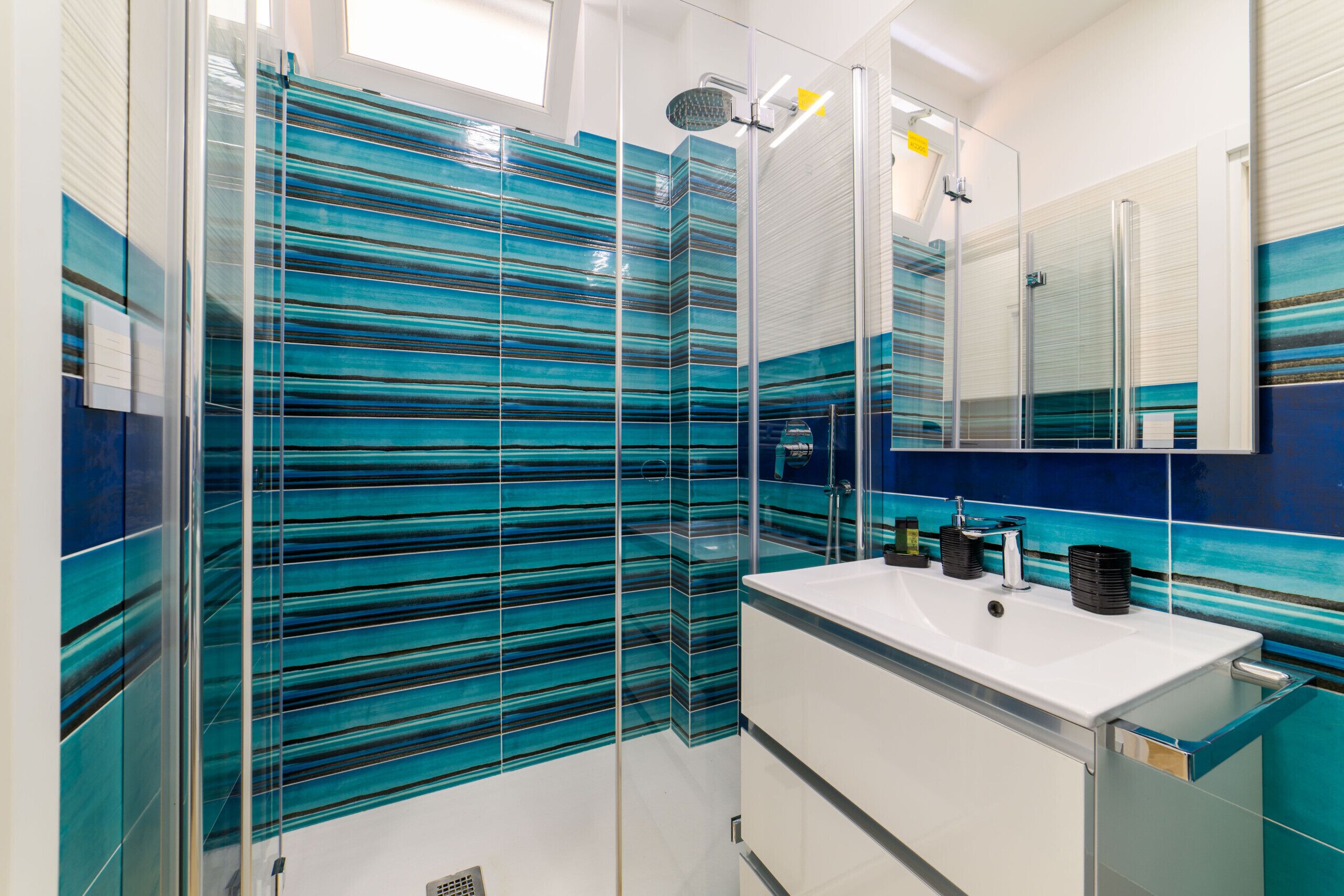 아파트, 흡연 | 2 개의 침실