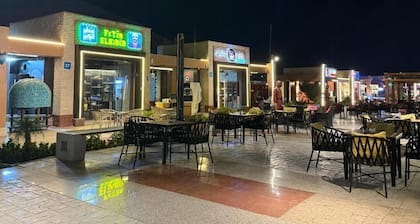 Riviera Resort Apartment - Pool view & Wifi