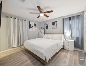 3 bedrooms, desk, iron/ironing board, WiFi