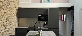 Loft familial lumineux rénové 120 m2 3 chambres Marseille 8e