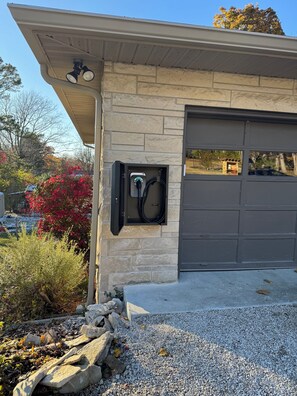 Exterior detail - Stadium Stroll Garden Level - Walk to IU •Sleeps 6 •2BR • Private Patio, Parking (Bloomington)