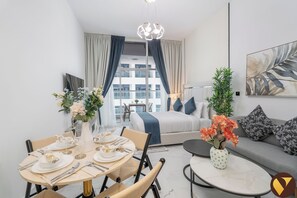 Estudio de lujo, balcón, vistas a la ciudad | Wifi gratis