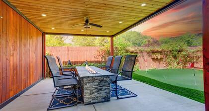 Retro Arcade Paradise! 4BR Luxury Home, Hot Tub, Sauna, Putting Green & Fire Pit