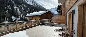 Grimentz Apartment – Terrace & Ski-in/Ski-out