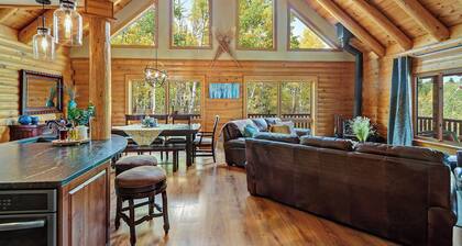 Henry's Log Cabin Retreat at Stark's Pond. Fairplay, Colorado