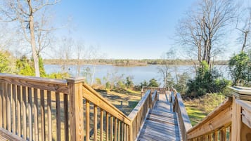 Sun deck