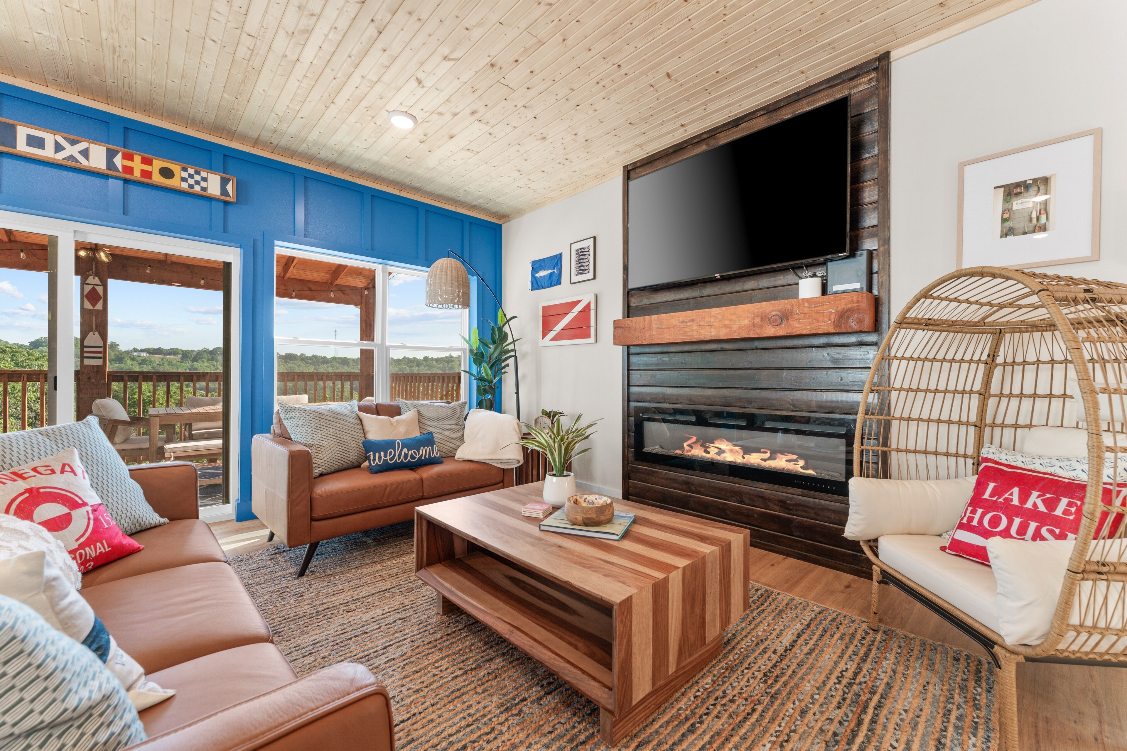 Smart TV, fireplace, video games