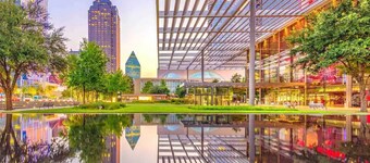 Cozy home w pool & spa!