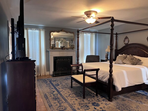 6 bedrooms, iron/ironing board, WiFi, bed sheets
