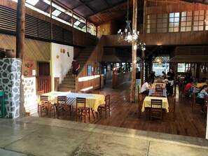 Reception - Hotel El Recreo Lanquín-Champey (San Agustin Lanquin)