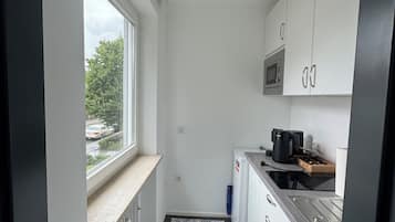 Microwave, stovetop