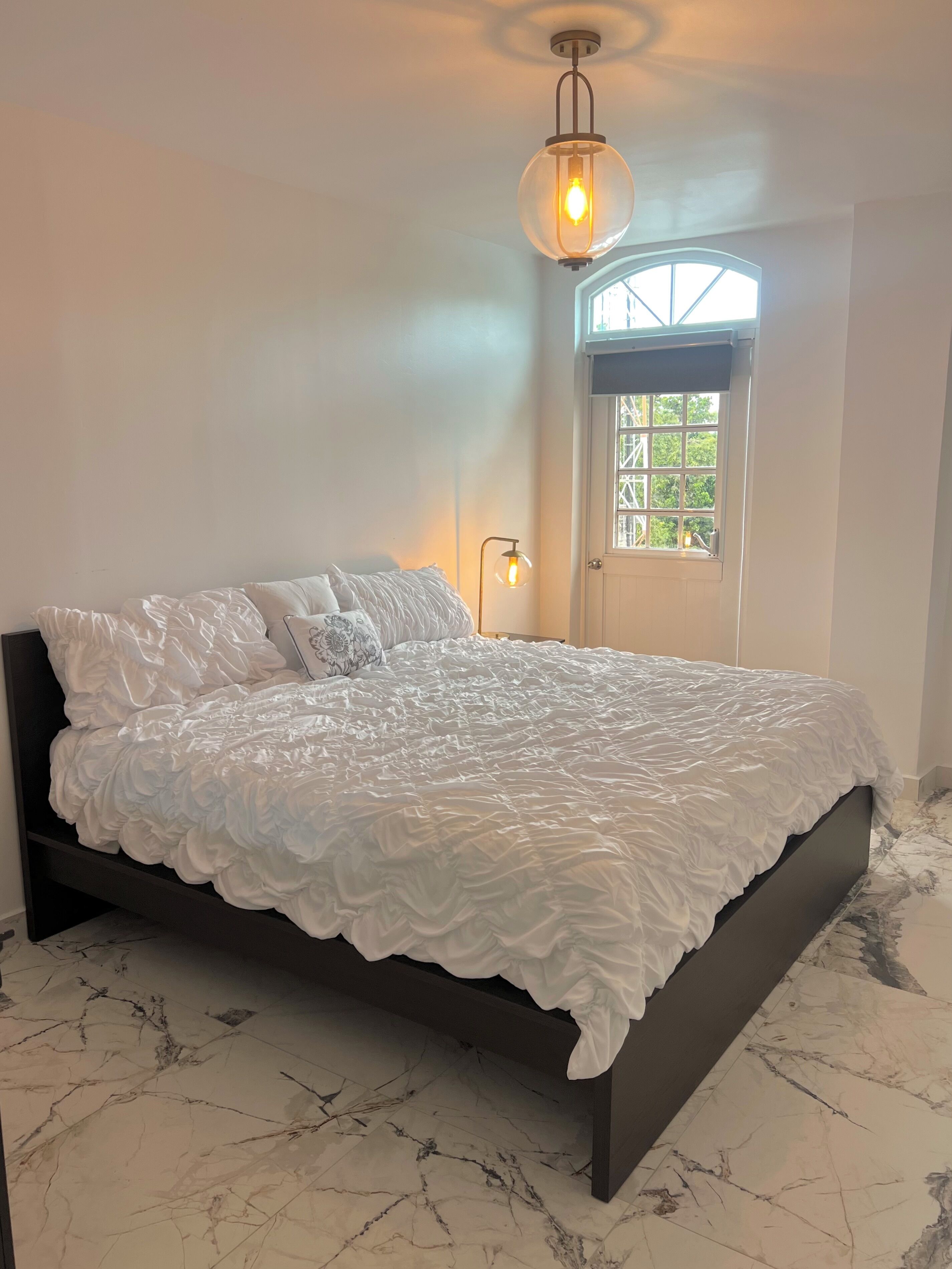 Luksusleilighet, 1 kingsize-seng, balkong, fjellutsikt | Individuelt dekorert, individuelt innredet og wi-fi (inkludert)