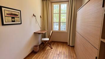 Suite, Accessible, Ensuite (Back) | In-room safe, blackout drapes, soundproofing, free WiFi