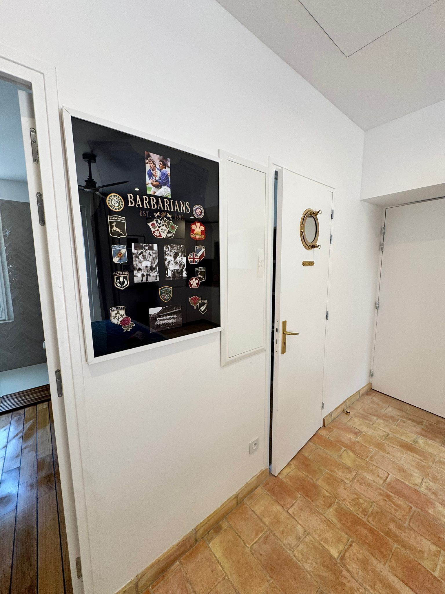 Suite, accessible aux personnes à mobilité réduite, salle de bains attenante (Back) | Intérieur