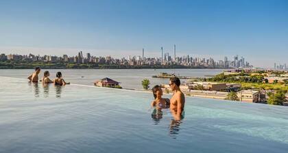 NEW! 3/2 Stylish Retreat Mins to NYC/Manhattan