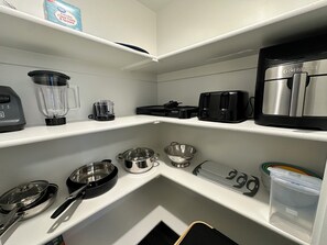 Microwave, oven, stovetop, dishwasher