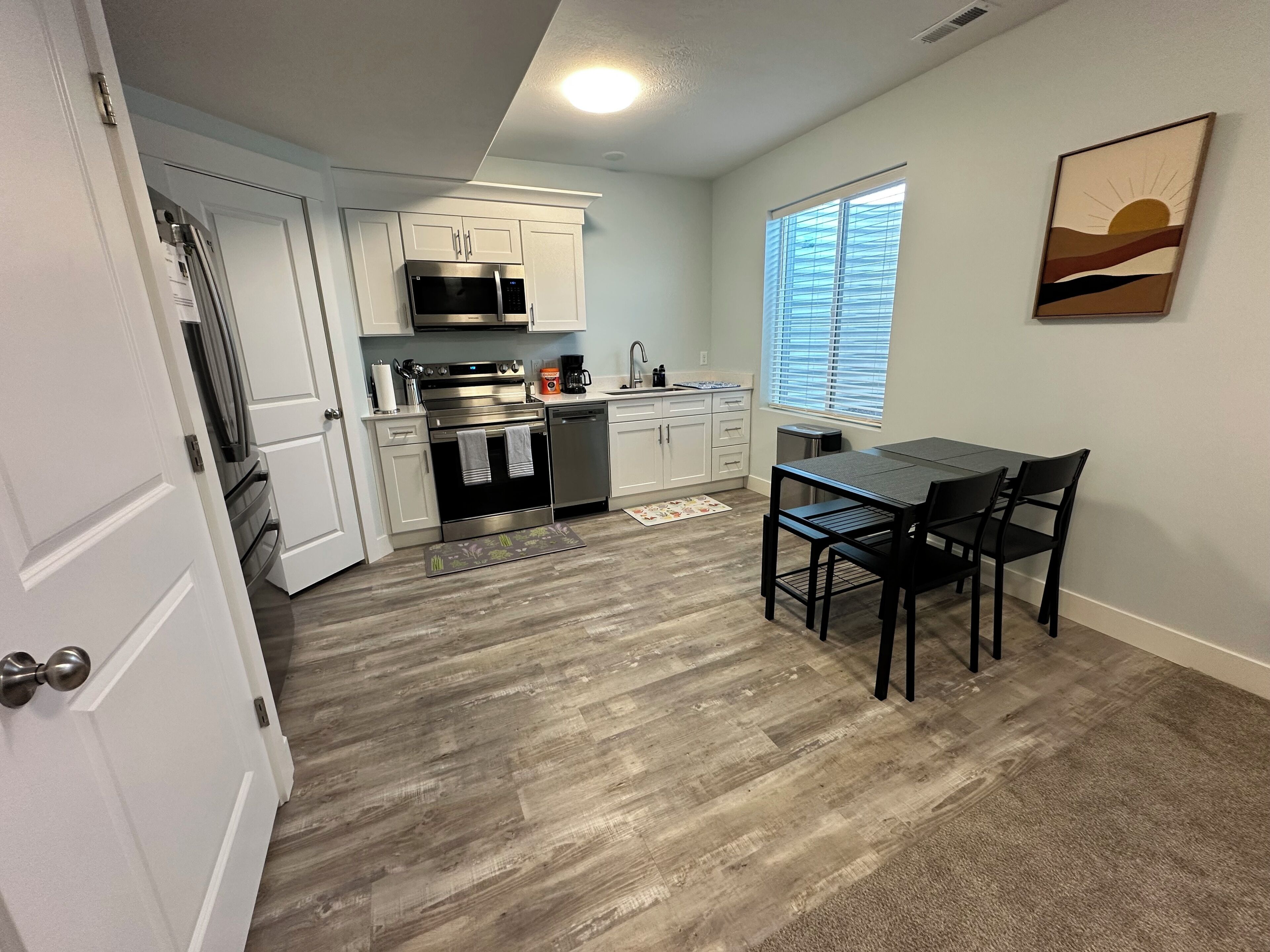 Micro-ondes, four, plaque de cuisson, lave-vaisselle