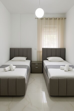2 habitaciones, tabla de planchar con plancha y wifi 