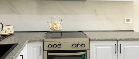 Oven, stovetop