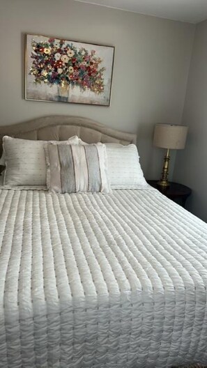 2 bedrooms, desk, iron/ironing board, free WiFi