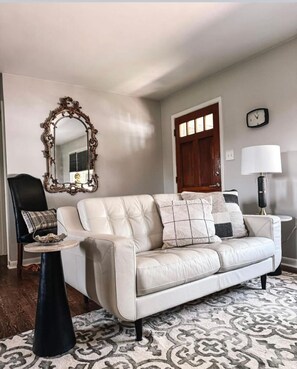 Smart TV - Monthly furnished house, fenced pet friendly, 2 bedroom 1 bath, garage w/ remote (Lancaster)