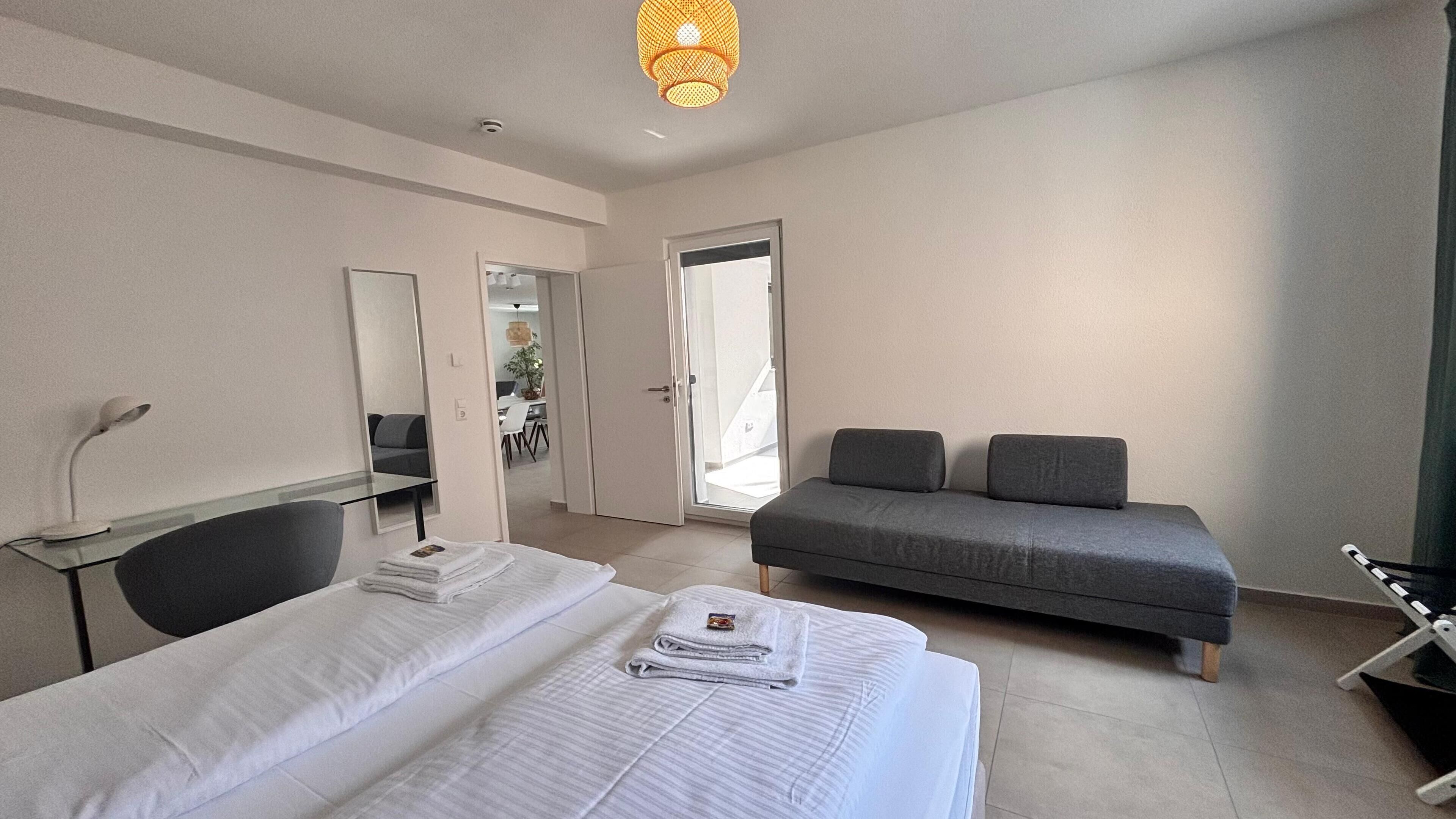 3 bedrooms, desk, free WiFi, bed sheets