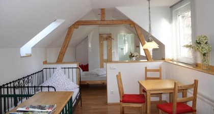 Inexpensive accommodation for craftsmen, close to the highway.