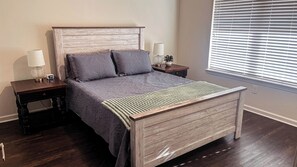 2 chambres, fer et planche à repasser, Wi-Fi, draps fournis